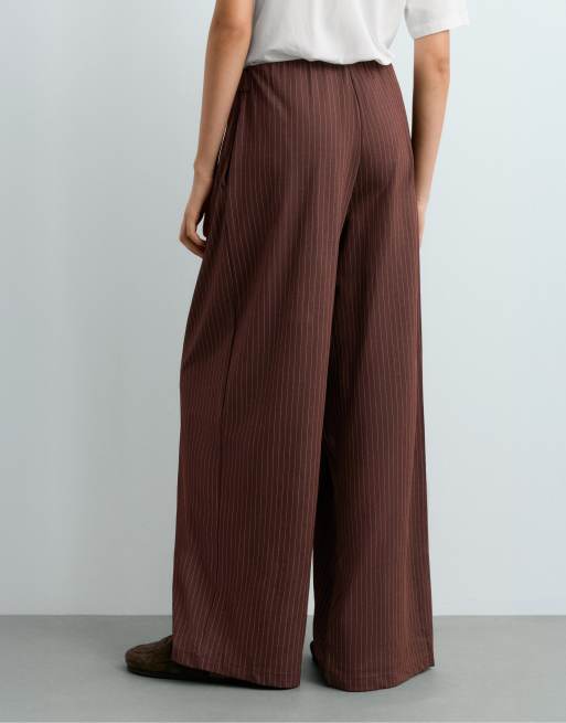 OYSHO pantalon large en coton piqué à rayures fines marron, 4 de 6