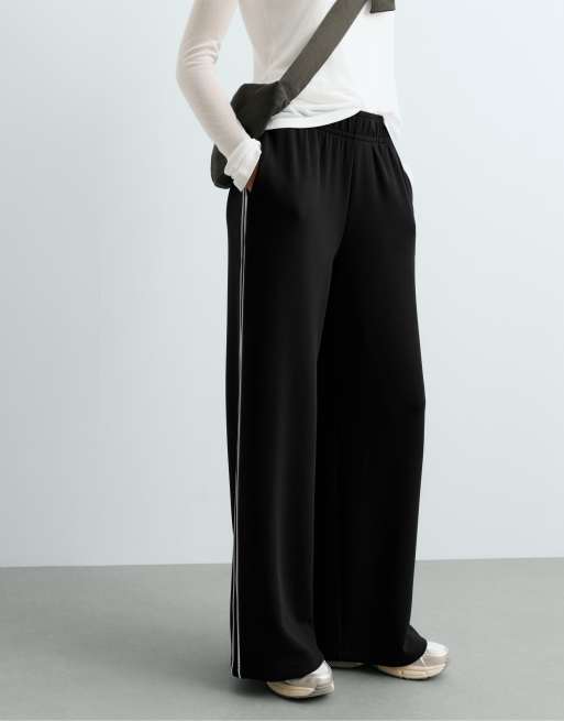 OYSHO - Pantaloni a fondo ampio neri in modal con profili a contrasto, 2 di 6
