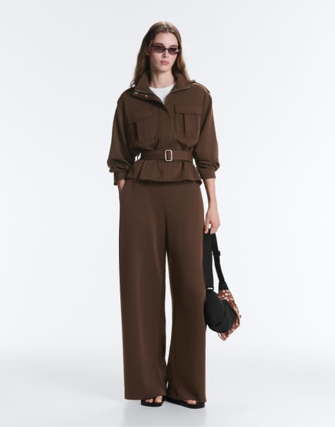 OYSHO - Pantaloni a vita alta in piqué marrone scuro con fibbie e fondo ampio - view 1