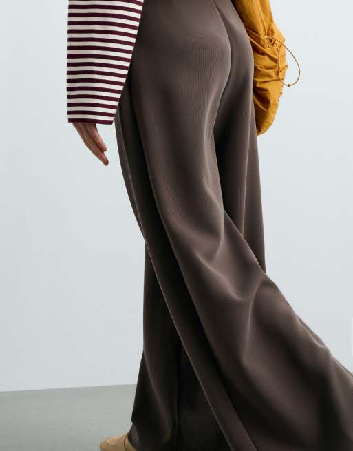 OYSHO pantaloni ampi in modal marroni, 4 di 4