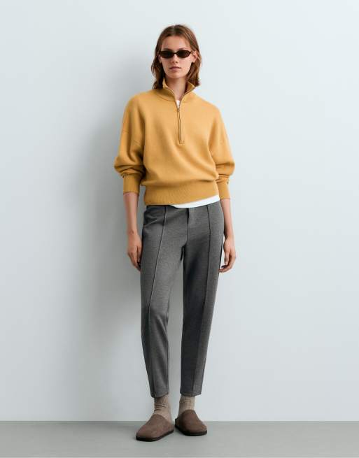 OYSHO pantaloni in cotone piqué con dettagli di cucitura grigi, 1 di 5