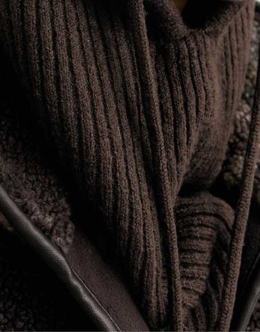 OYSHO passamontagna in maglia a coste marrone, 3 di 4