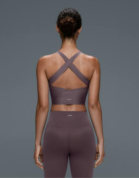 OYSHO Perfect-adapt medium-support sports bra in purple - view 1