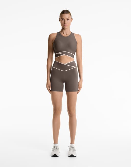 OYSHO - Perfect-adapt - Short 10 cm avec taille en V croisée - Noir