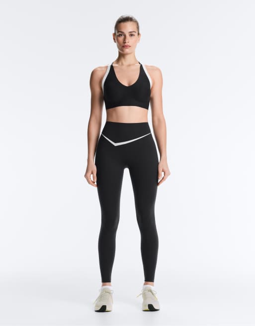 OYSHO - Perfect-adapt - Sort sports-BH med medium støtte og kontrastfarvede detaljer, 2 af 4