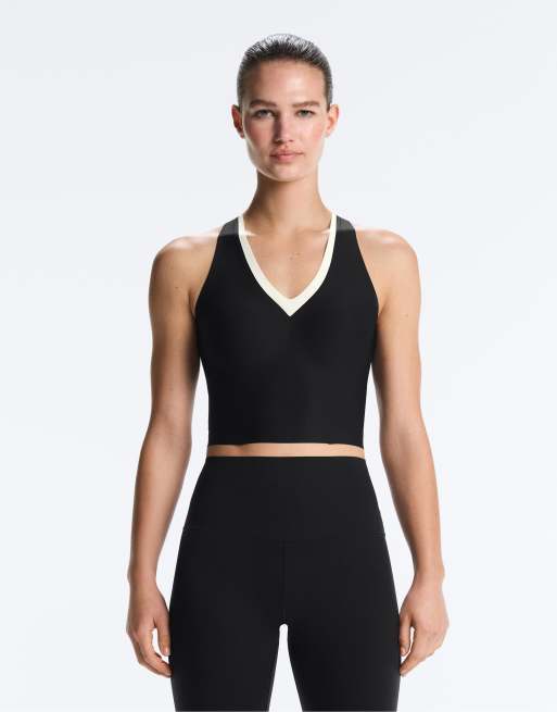 OYSHO – Perfect-adapt – Svart, ärmlös sportlinne, 4 av 4