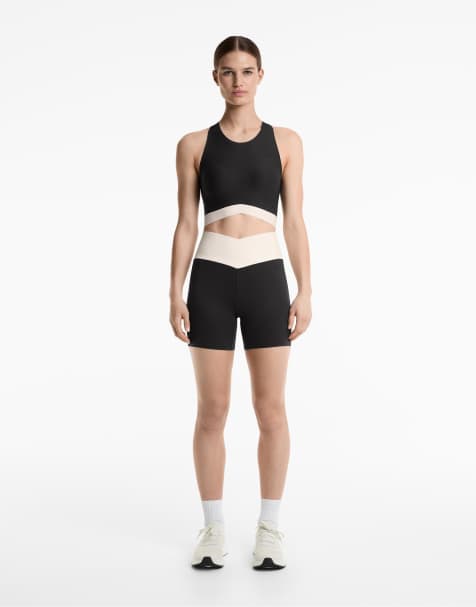 Oysho Perfect-adapt tank top in black - view 1