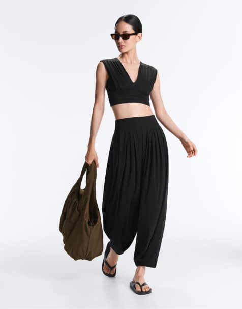 OYSHO - Perfect-Adapt - Top senza maniche nero a pieghe - view 1