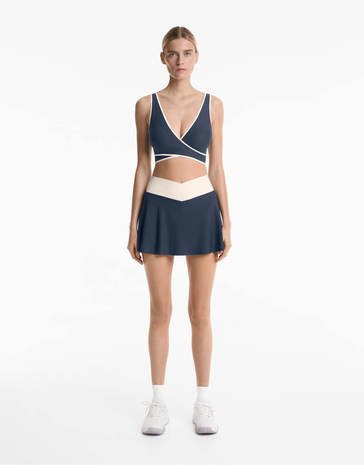 Oysho Perfect-adapt v-cut skirt in midnight blue