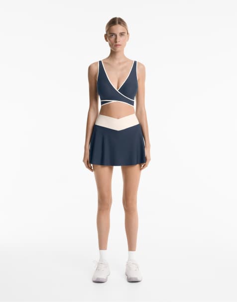 OYSHO Perfect-adapt v-cut skirt in midnight blue