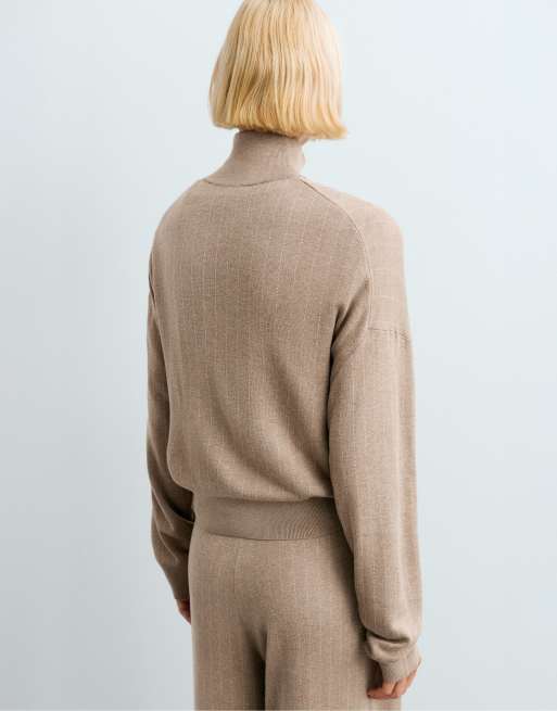 OYSHO Pinstripe half-zip knit jumper in beige, 4 of 4