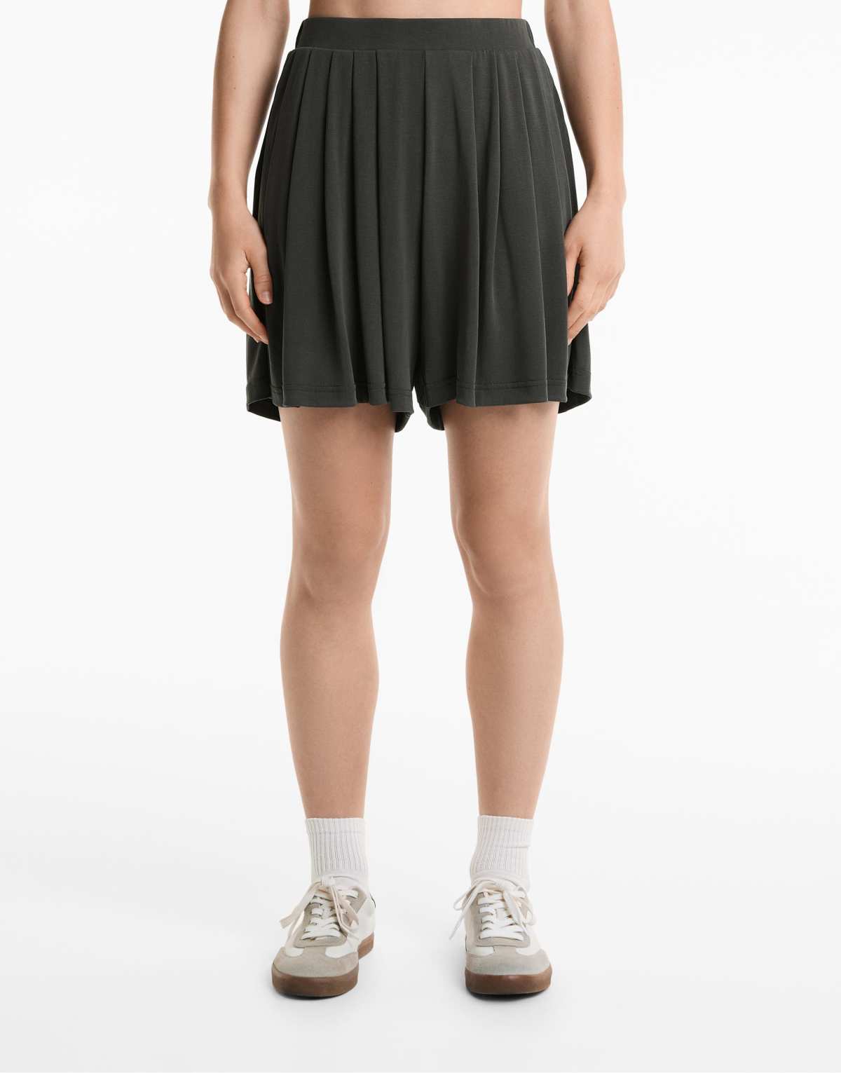 Oysho Pleated floaty bermuda shorts with modal in anthracite