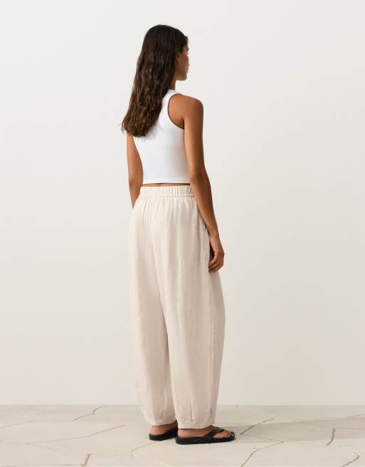 OYSHO – Plissierte Ballonhose aus 100% Leinen in Sandbeige meliert, 4 von 4