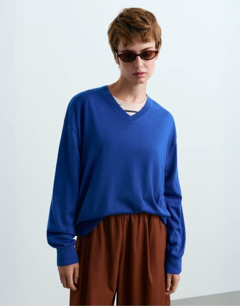 OYSHO pull en maille col V 100 % laine cobalt - view 1
