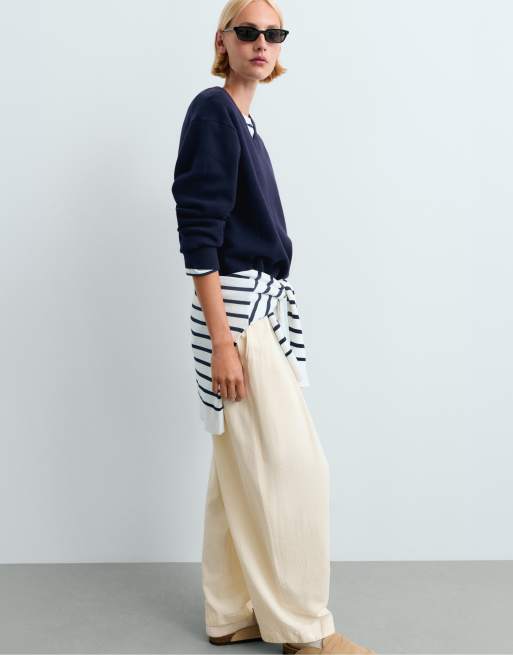 OYSHO Pullover mit Baumwollmix und V-Ausschnitt in Marineblau, 5 von 7