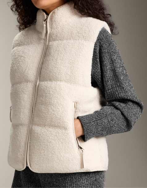 OYSHO Quilted faux-shearling gilet in ecru - view 1