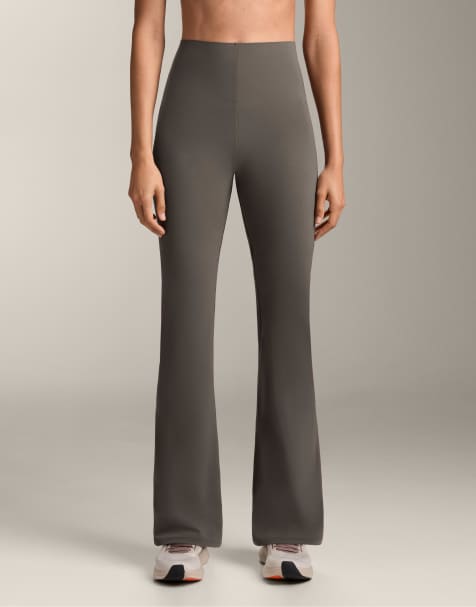 OYSHO Raise up compressive 80cm flare trousers in coal - view 1