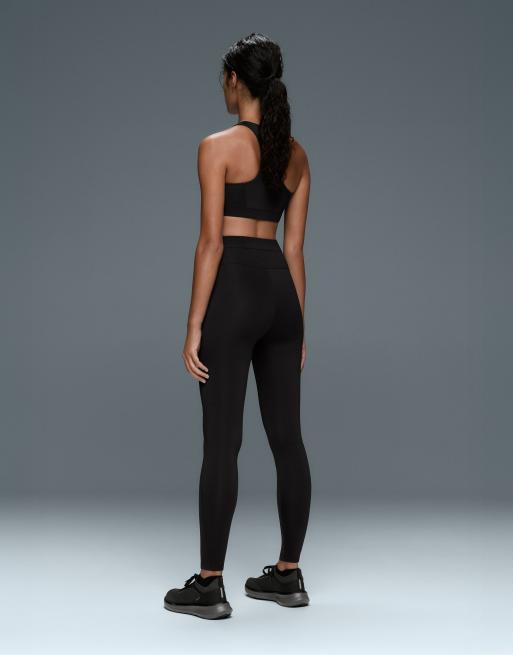 OYSHO Rapid dry medium support sports bra with pockets in black, 4 of 7