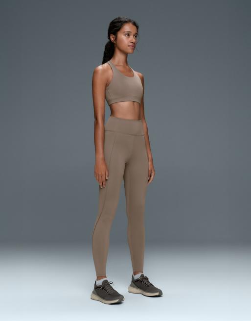 OYSHO Rapid dry medium support sports bra with pockets in brown, 2 of 7