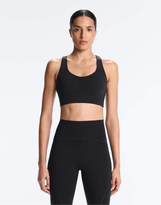 Oysho - Reggiseno contenitivo a sostegno medio nero con coppe, 3 di 4