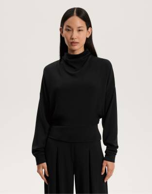 OYSHO - Rollkragen-Sweatshirt in Schwarz aus weichem Modal