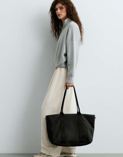OYSHO sac cabas en nylon noir, 7 de 7