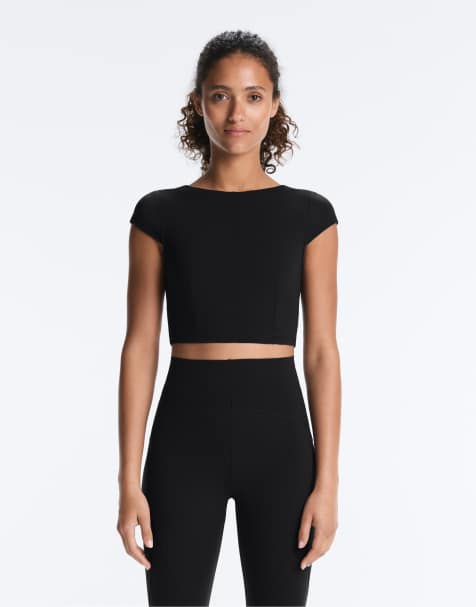 OYSHO Seamed compressive tank top in black - view 1