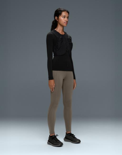 OYSHO Seamless base layers t-shirt in black, 2 of 4