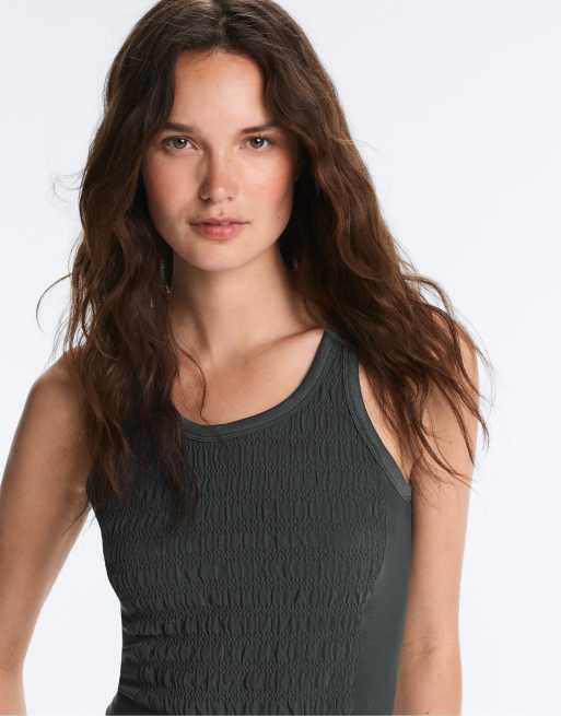 OYSHO Seamless sleeveless smocked t-shirt in emerald green, 2 of 4