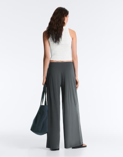 OYSHO Seamless smocked vest in off-white, 3 of 4