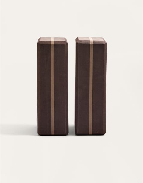 OYSHO – Set med bruna yogablock - view 1