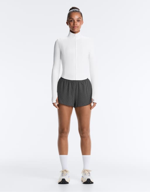 OYSHO Short light touch technical jacket in off-white, 2 of 7