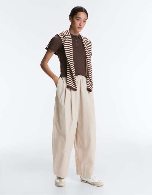 OYSHO Short sleeve piqué polo shirt in dark brown, 3 of 4