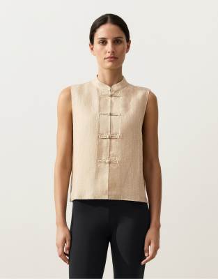 Stand Up Collar 4