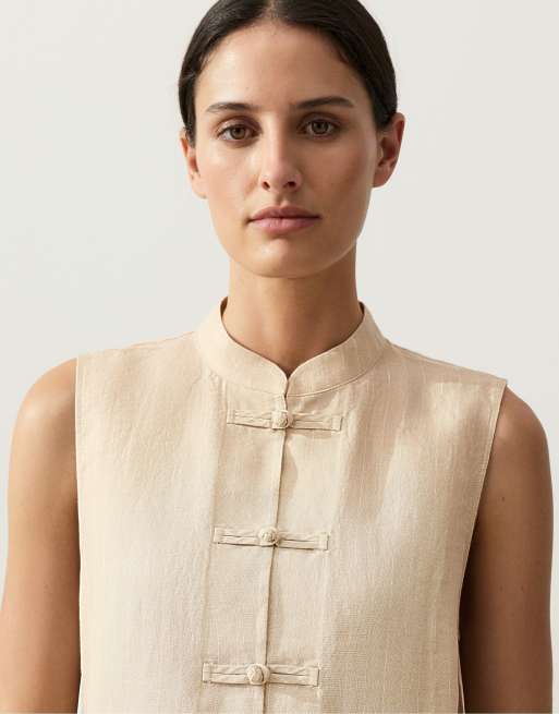 OYSHO Sleeveless 100% linen stand-up collar shirt with buttons in sandy, 3 of 4