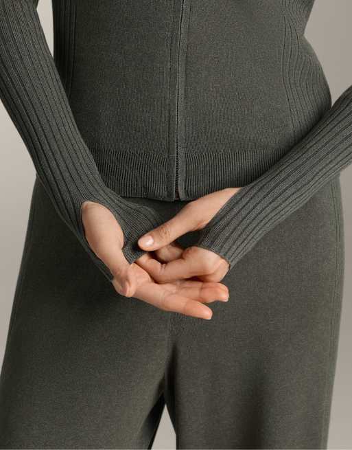 OYSHO Slim fit knit jacket with hood in military green, 4 of 4