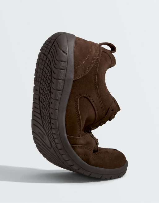OYSHO sneakers barefoot multiattività in camoscio marrone, 6 di 7