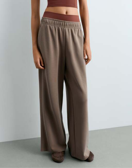 OYSHO Soft-touch modal wide straight-leg rib trousers in mink, 2 of 5