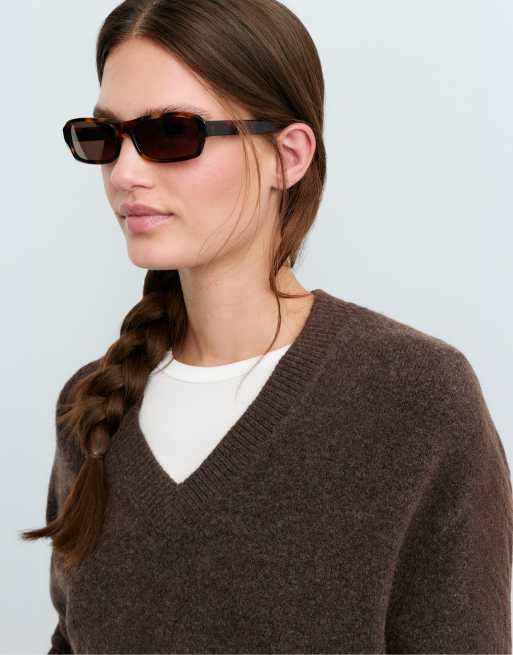 OYSHO Soft-touch v-neck jumper in brown, 3 of 4