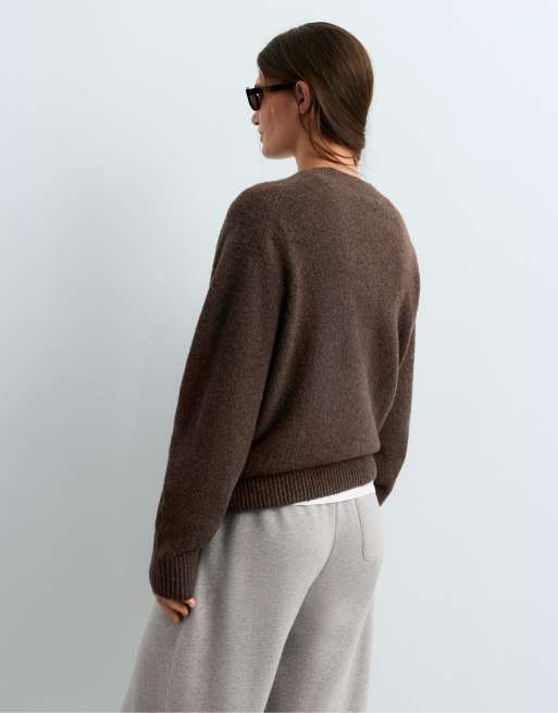 OYSHO Soft-touch v-neck jumper in brown, 4 of 4