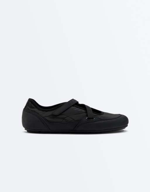 OYSHO – Sport-Ballerinas aus Nylon in Schwarz, 4 von 4