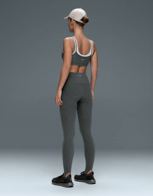 OYSHO Sport-BH mit mittlerem Halt und Ripp-Overlay in Dunkelgrau, 4 von 7