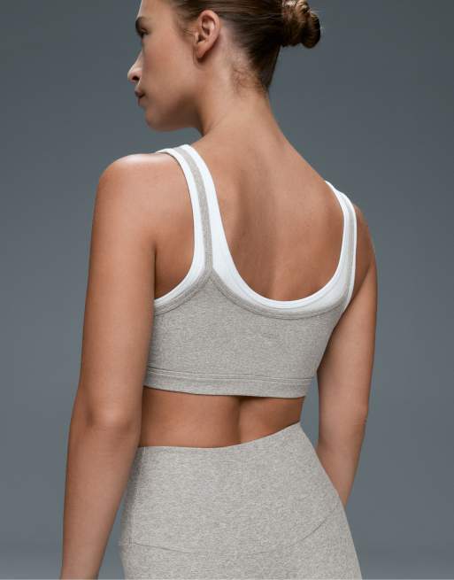 OYSHO Sport-BH mit mittlerem Halt und Ripp-Overlay in Grau meliert, 3 von 7