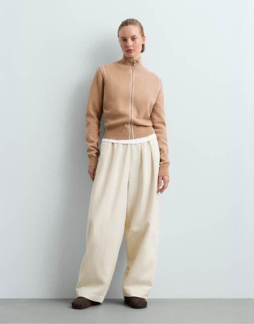OYSHO stickad jacka med kontrasterande passpoal i camel, 2 av 6