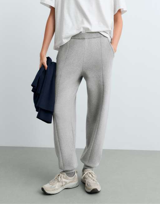 OYSHO stickade joggers i ljusgrått, 2 av 5