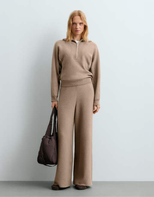 OYSHO Straight-leg knit trousers with rib piping in beige, 2 of 5