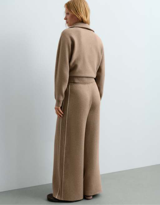 OYSHO Straight-leg knit trousers with rib piping in beige, 4 of 5