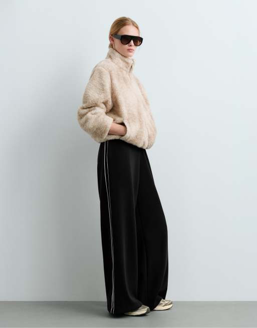 OYSHO Straight-leg trousers with modal, brushed finish and piping in black, 2 of 6