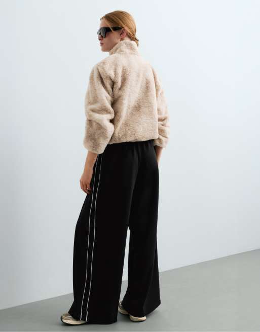 OYSHO Straight-leg trousers with modal, brushed finish and piping in black, 4 of 6