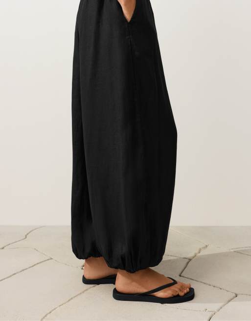 OYSHO – Strand-Sandalen in Schwarz mit Prägung, 2 von 6